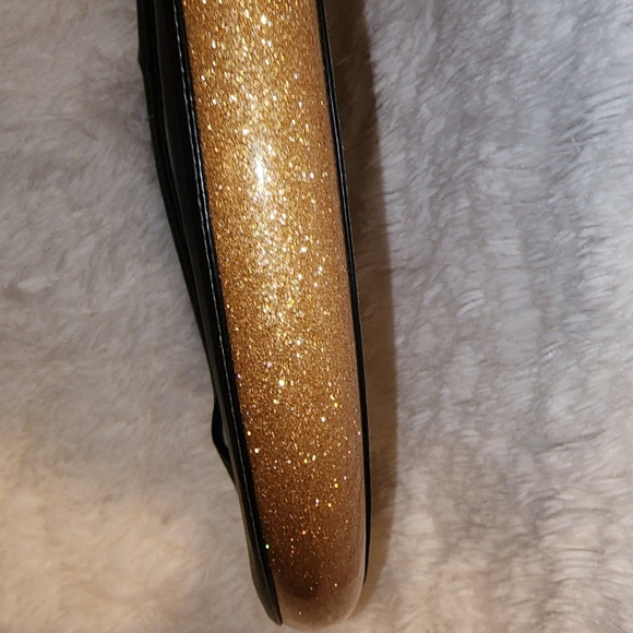 Standard size stern wheel, I never used it. However I did try it on for size. - Picture 2 of 2